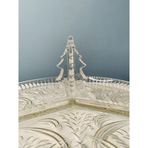 Fifth Avenue Crystal 13" Ribbon Tree 3-Sectional Tree Plate Serving Tray Platter - Picture 2 of 7